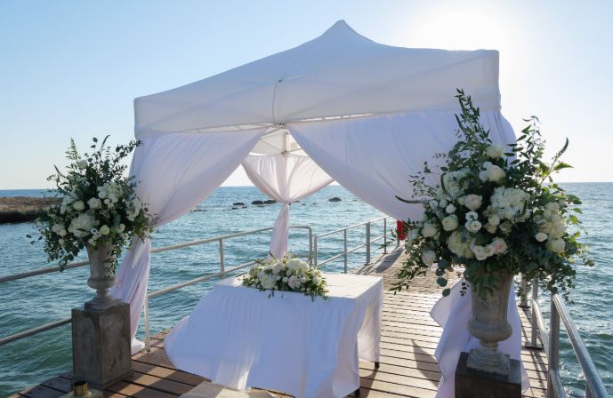 //www.jet2holidays.com/-/media/custom overview images/j2w/elysium/pier ceremony.jpg